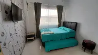 Homestay Family Syariah Hotels in Lamongan