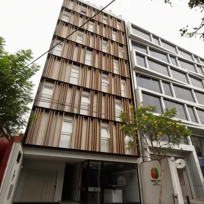 米拉弗洛雷斯中央大地生活飯店 肯尼迪公園附近的飯店