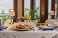 Harbour Heights Hotel - breakfast