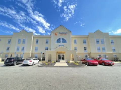 Comfort Suites East Brunswick - South River Hotels in Middlesex County