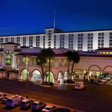 Gold Coast Hotel and Casino Отели рядом с достопримечательностью «Лас Вегас Стрип»