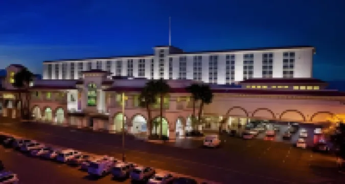 黃金海岸娛樂場酒店 鄰近拉斯維加斯雲霄塔（Stratosphere Tower）的酒店