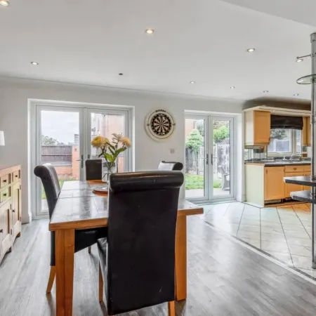 Charming 3-Bedroom House in Radcliffe, Manchester