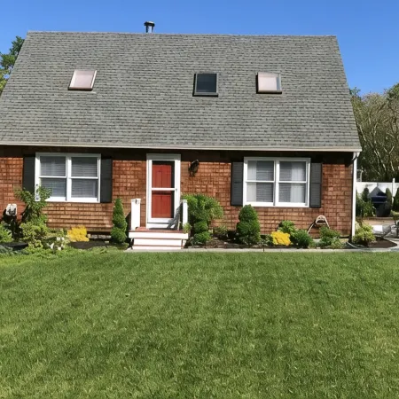 New 4 BR house near center and beaches with bikes