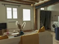 Le 7 Bis, 250m from Loches town center and 30 minutes from Beauval ZOO Hotels in Loches
