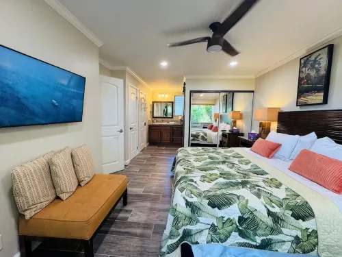 REMODELED Tropical Paradise 1BR unit in Princeville with AC & assigned parking! - 3-Star