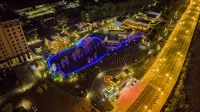The Window of Qingzang-Tibet, the Boat of Yeli Resort