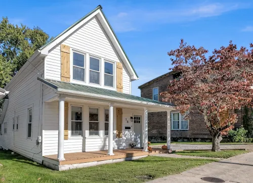 Charming 1-bedroom house in welcoming Big Stone Gap Virginia! - Homestays