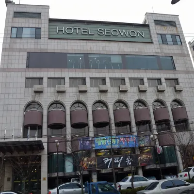 Ansan Seowon Tourist Hotel