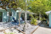 Waterfront Family Fun on the Water Paddle to Main River and Springs in Minutes. - 4 stjerner