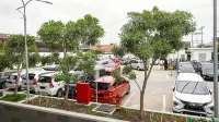 Hotel Horison Nindya Semarang - Parkplatz
