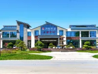 Lakefront Homestay Hotels in Xihe