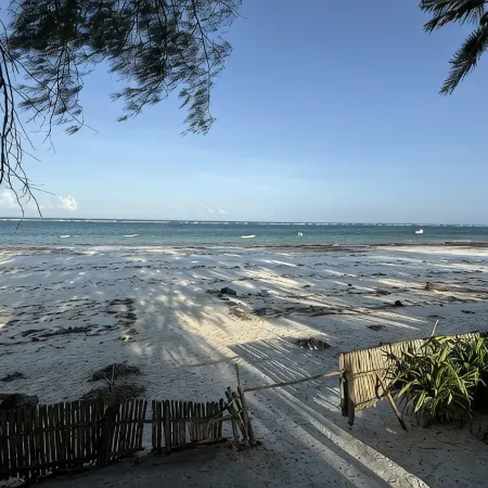 Nana's boho BeachfrontVilla w/Ac&pool