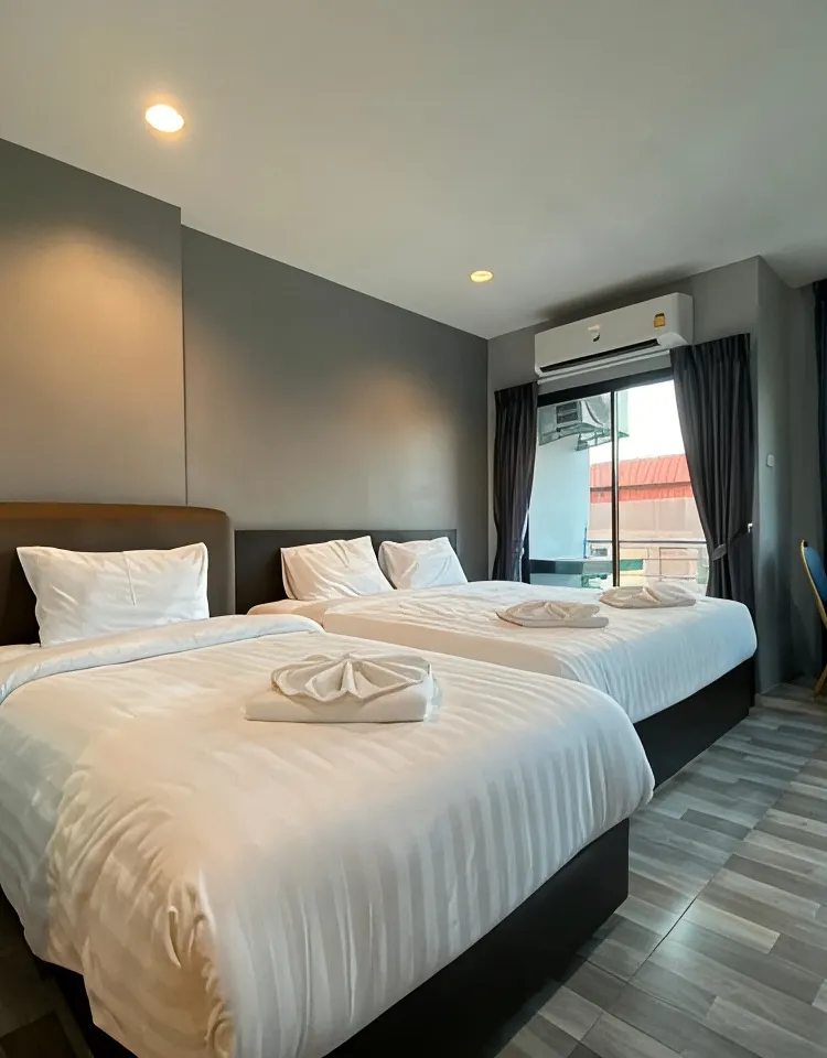ห้องดีลักซ์สำหรับสามท่าน