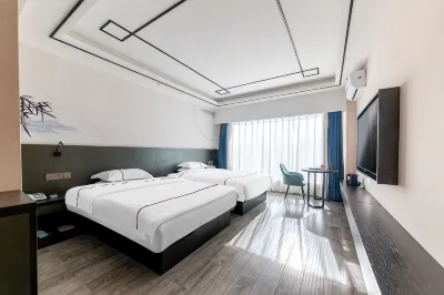 CLOUDS YUNLiansuo Yijia Hotel Hotels in Weishan