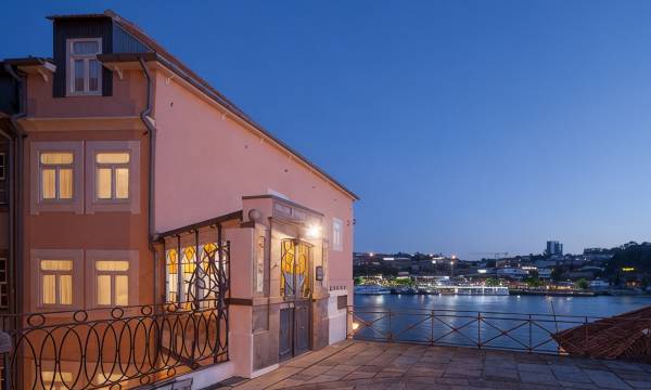 1872 River House by Olivia
