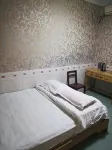 Longyan Jinfeng Inn