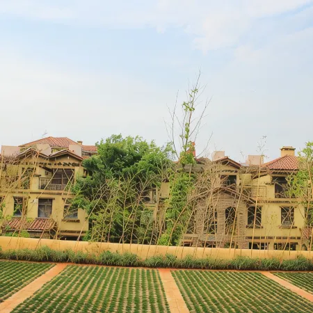 Hot Spring Valley Hotel