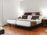 أورينتشه أتشيرو Hotels near رامبلاس