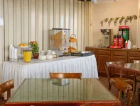Days Inn by Wyndham Novato/San Francisco - Morgenmad
