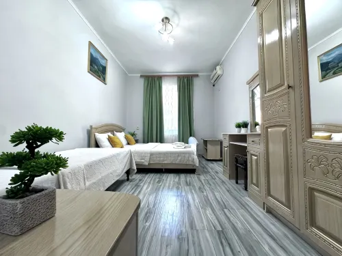 Noshen Guest House - Homestays