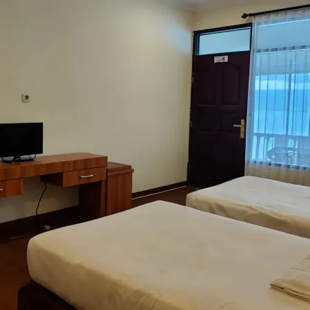 Hotel Maninjau Indah