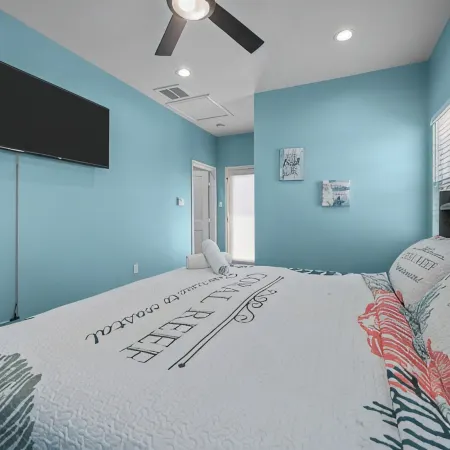 Cozy Coastal Cottage