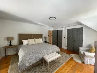 Stowe Village Home- Main Street at it's best! - Jacuzzi