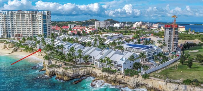 Beachfront condo at beautiful Cupecoy Beach Club.  2 bedroom, 3 bath, amenities! Hotels in Lowlands