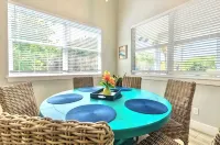 Hidden Treasure - near Beach-Pool- Basketball - Dock available - 10% off weekly!