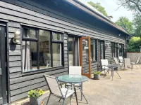 Tranquil One Bedroom countryside retreat - Homestays
