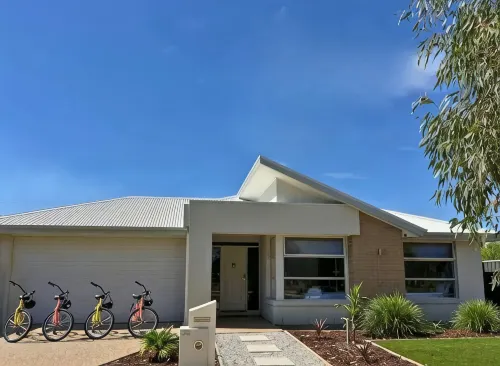 Yarrawonga by Twin Palms - Luxury Family Retreat