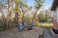 Forest Estates Lodge - Spacious + Available NOW!
