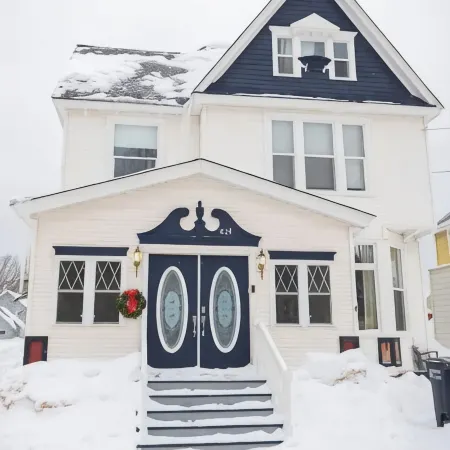 Grand Historic Victorian 4 Bd 4 Ba GameRoom-Arcade