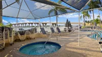 Water Views, Private Beach, Luxury Condo - Private Pools