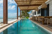 LUXURY BEACHFRONT VILLA  Includes 3 Pools, Wifi, Best Snorkeling & Kayaking Bay - 別墅