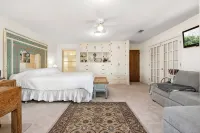 Luxury Private Ranch Duplex Peaceful, Beautiful, Safe, Clean - Paradise Found!!