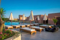 Hotel Pyriá - Infinity Pools