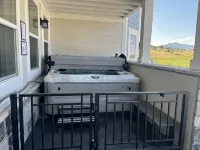 Private Hot Tub and P-Ball/B-Ball Court! Ideal Beach Access, and Golf Nearby! - 4-Star