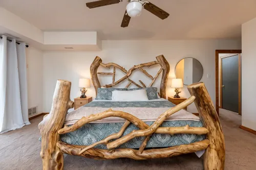 4 BR cabin mins to trails & breweries pets welcome