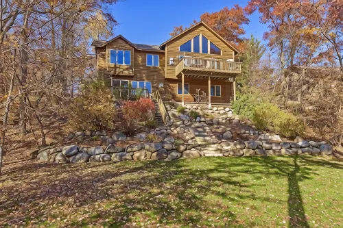 Deacon's Lodge Golf: Overlooking Pelican Lake - Breezy Point
