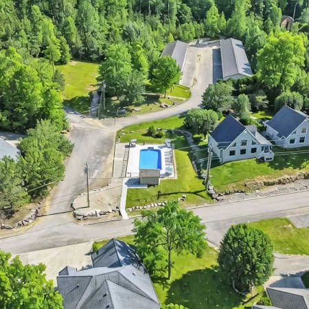 Welcome to “Haven on Harmony” – The Perfect Cozy Cabin