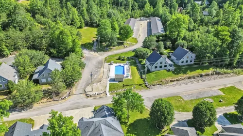 Welcome to Rustic SMAK SHAK – Your Forest View Getaway!