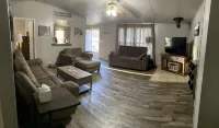 Old Cross Roads Cabin 3 bed/2 bath - 2-Star