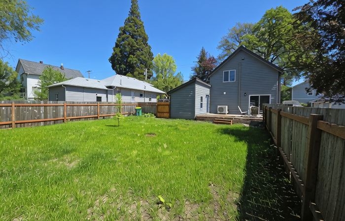 3-Bedroom House Close to Pacific University