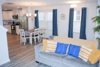 Serene Beautiful Townhouse ~ 5min from PNC Arena - Bungalows