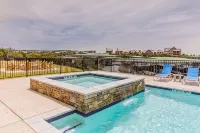 "Honey's Place" Waterfront Condo - Boutique