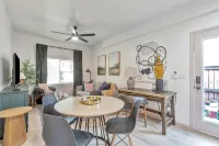 Cozy Broadstone Guesthouse Located Near Shops & Trails with AC, WiFi & Laundry!
