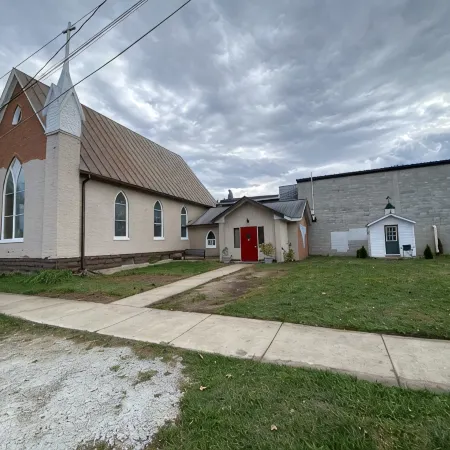 The Mauston Church Mansion. Close to Dells!