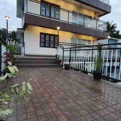 Riverscape Tranquil Serviced Apartments Hotel Exterior